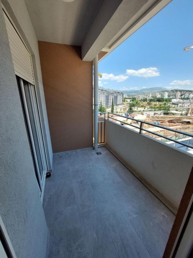 Apartman Vt Central Point ポドゴリツァ エクステリア 写真